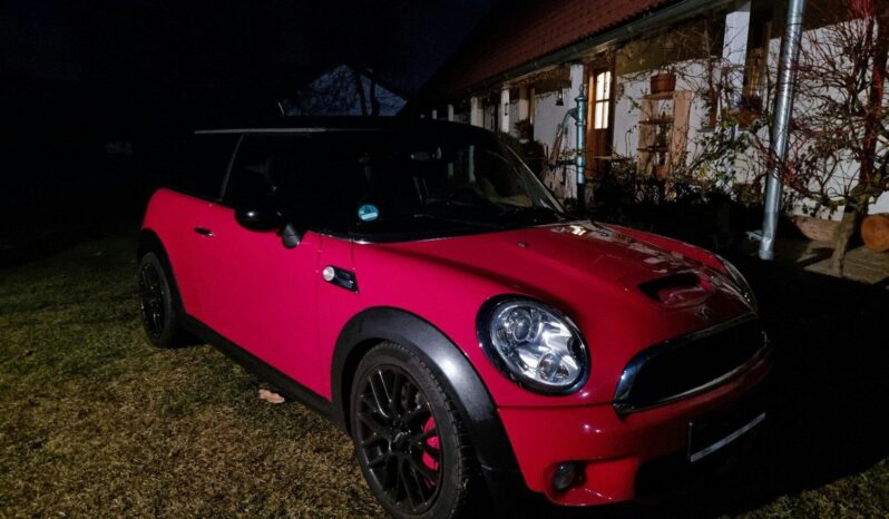 
								2011 Mini Cooper JCW plné									