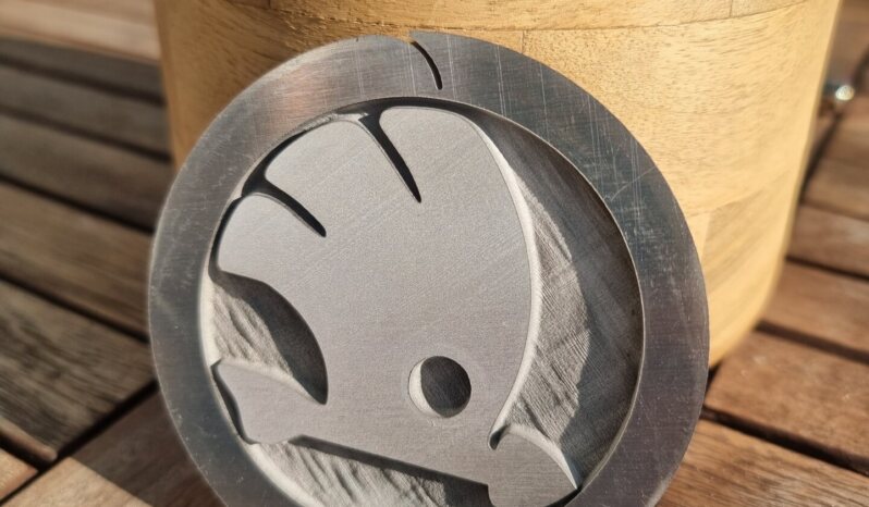 
								J&D Laser Desing: řezání, gravírování, značení plné									