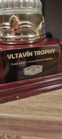 
										J&D Laser Desing: řezání, gravírování, značení plné									