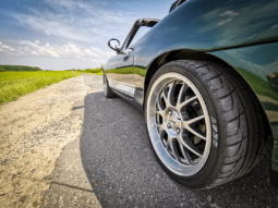 
										1998 Mazda MX-5 plné									