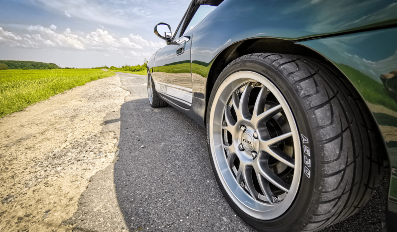 
								1998 Mazda MX-5 plné									