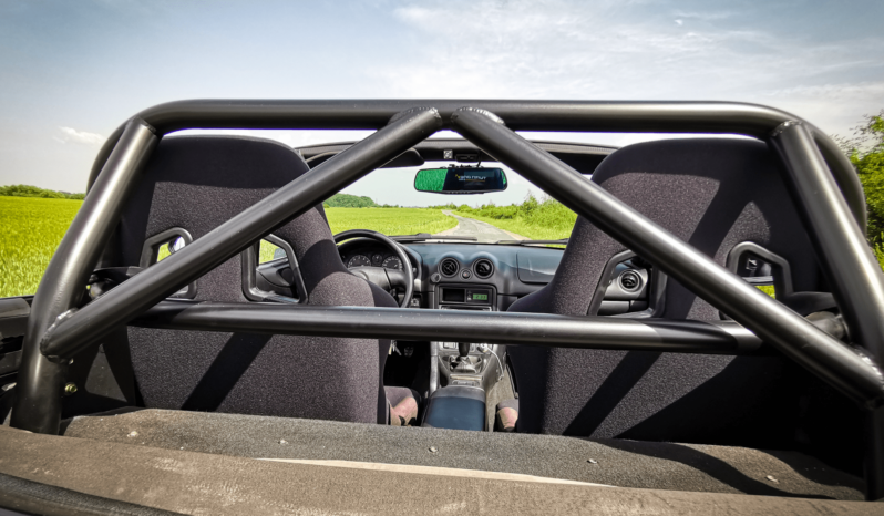 
								1998 Mazda MX-5 plné									