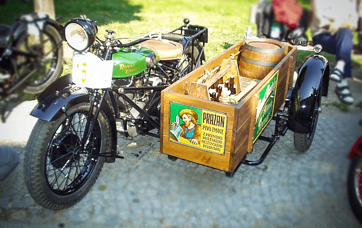 
								1929 Royal Enfield plné									