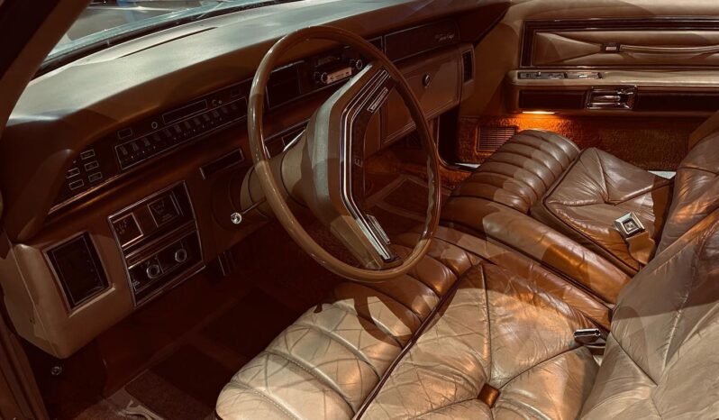 1976 Lincoln Continental Town Coupé