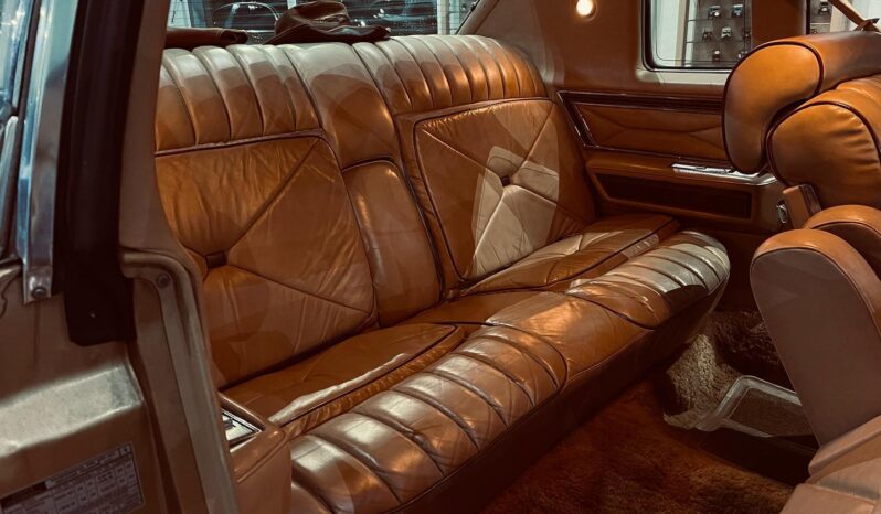 1976 Lincoln Continental Town Coupé