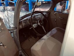 
										1938 Packard Eight plné									