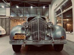 
										1938 Packard Eight plné									