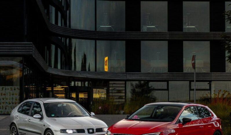 
								Nafotím vám jakékoliv auto plné									