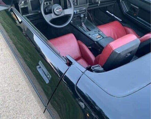 
								1988 Chevrolet Corvette plné									