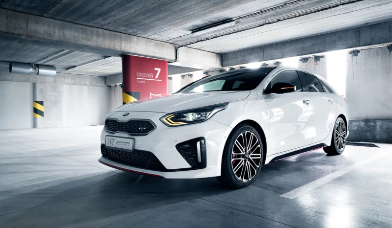 
								Opravdu profesionální fotografie plné									