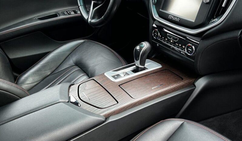 2016 Maserati Ghibli Sq04 Retroride: Veterány, Historická, Klasická I Sportovní Auta.