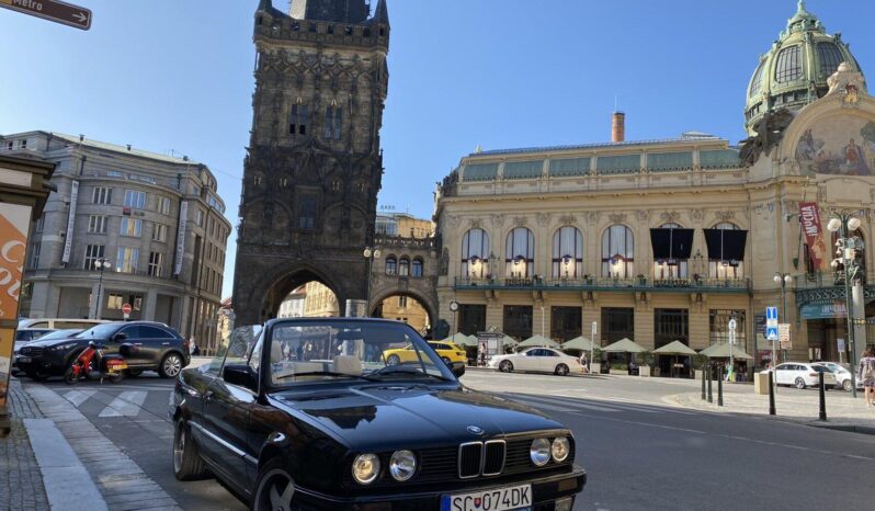 
								1986 BMW 325i E30 Cabrio plné									