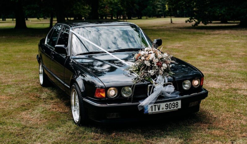 
								1990 BMW 735i E32 plné									