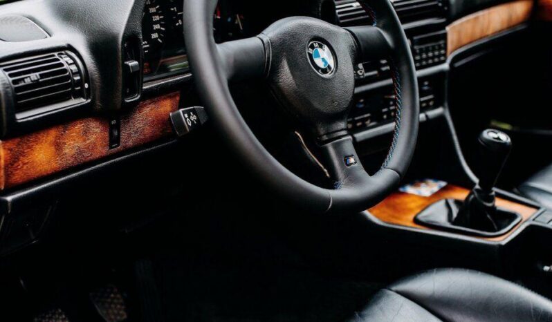 
								1990 BMW 735i E32 plné									