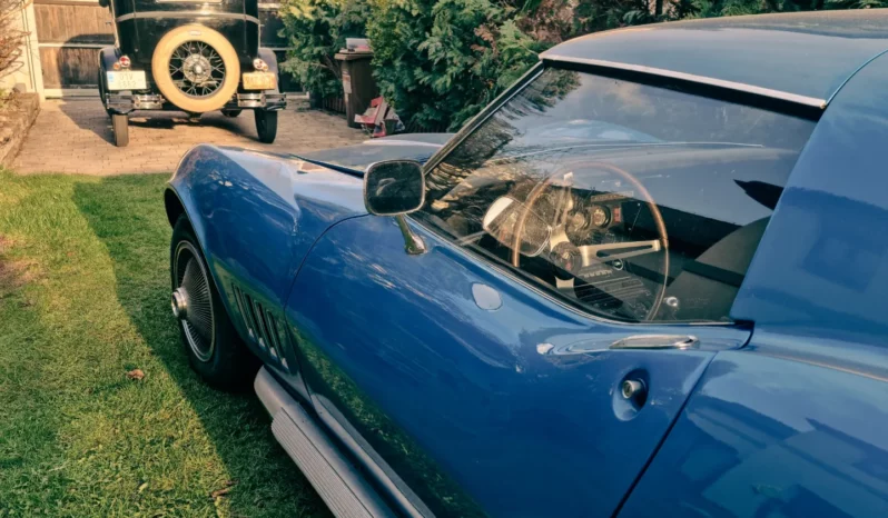 
								1968 Chevrolet Corvette plné									