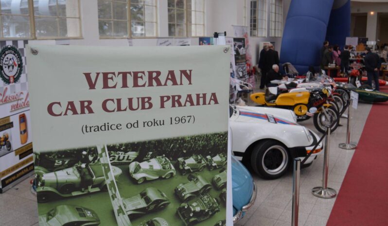 
								Veteran Car Club Praha plné									