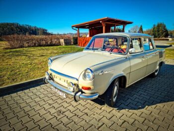 Historická Vozidla Z Čssr: Škoda 440 Karosa