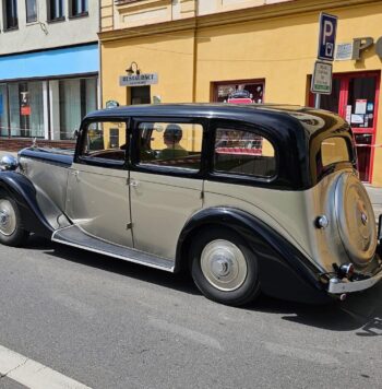 1937 Daimler EL24