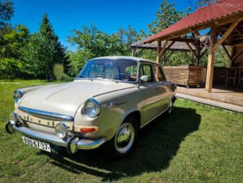 Historická Vozidla Z Čssr: Škoda 440 Karosa