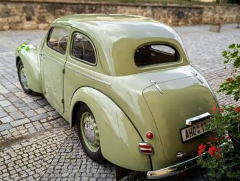 Historická Vozidla Z Čssr: Škoda 440 Karosa