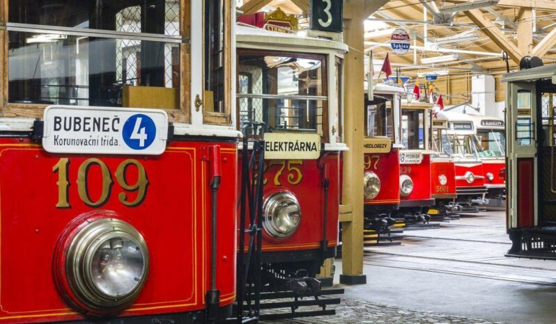 Muzeum Mhd Retroride: Veterány, Historická, Klasická I Sportovní Auta.