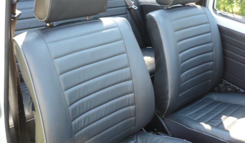 
								Čalounění a střechy Lawrenowicz plné									