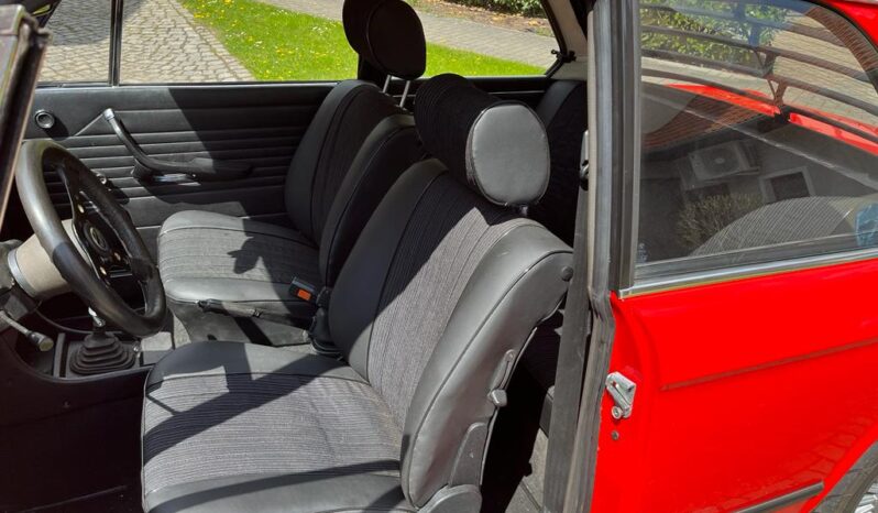 
								Čalounění a střechy Lawrenowicz plné									