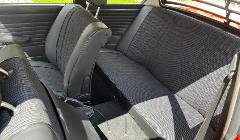 
								Čalounění a střechy Lawrenowicz plné									