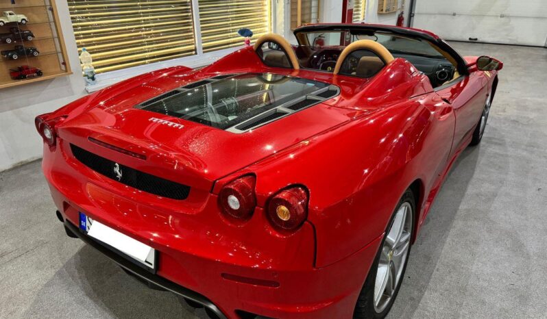 
								2009 Ferrari F430 Spider plné									