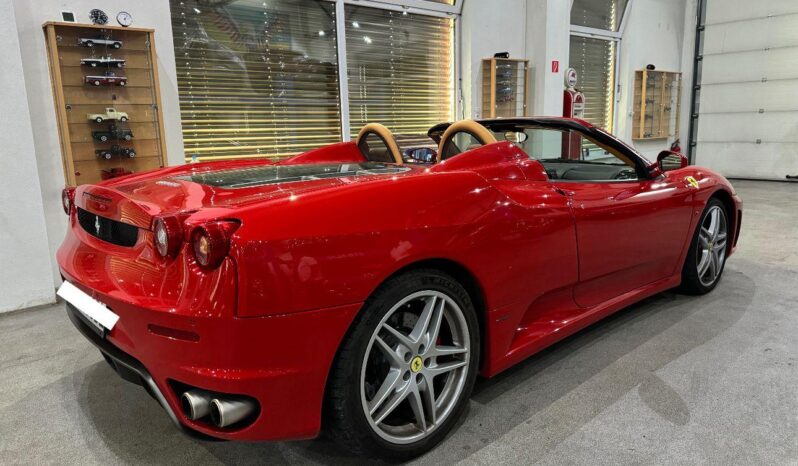 
								2009 Ferrari F430 Spider plné									