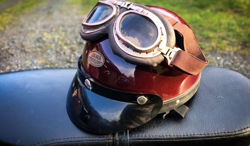 
								Jawa 250 Panelka plné									