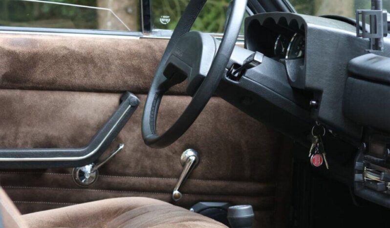 
								Tatra 613 chromka plné									