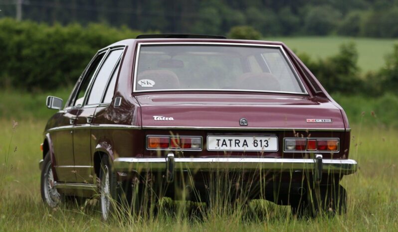 
								Tatra 613 chromka plné									