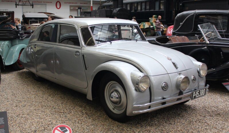 
								Národní Technické Muzeum plné									