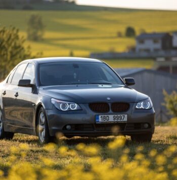 Fotograf/kameraman automotive