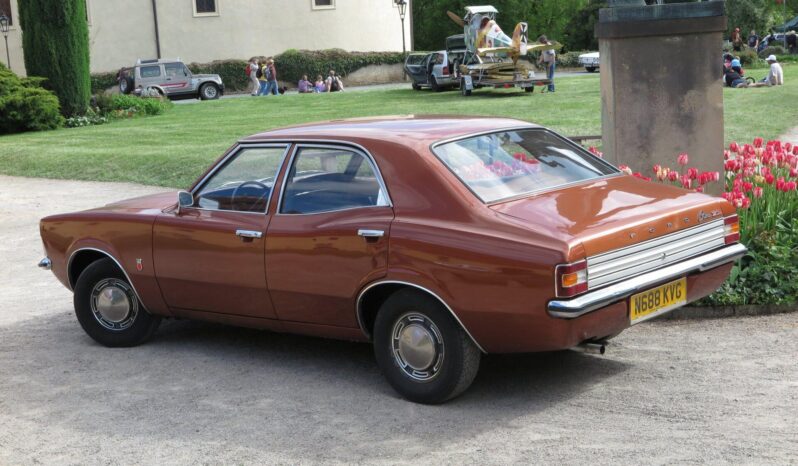 
								1971 Ford Cortina plné									