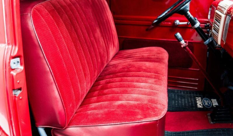 
								1948 Ford F3 PickUp plné									