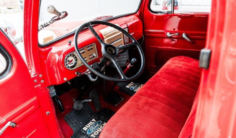 
								1948 Ford F3 PickUp plné									