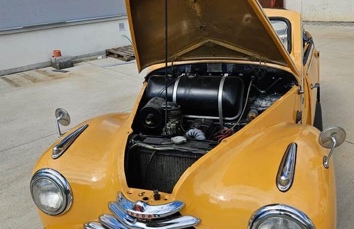 
								1948 Škoda Tudor Cabrio plné									