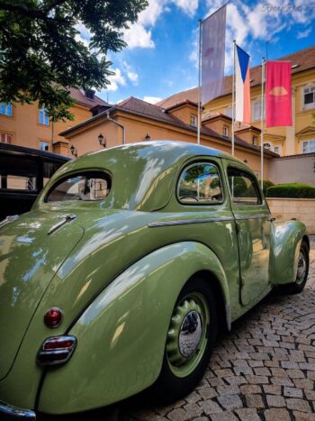 Historická Vozidla Z Čssr: Škoda 440 Karosa