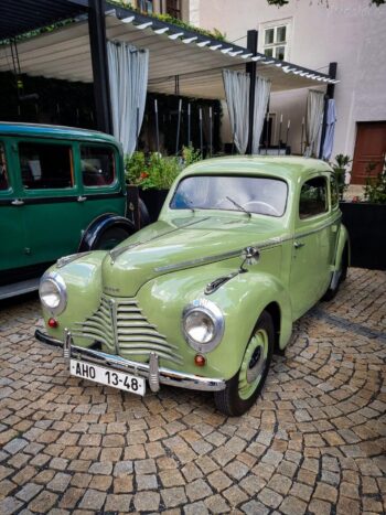 Historická Vozidla Z Čssr: Škoda 440 Karosa