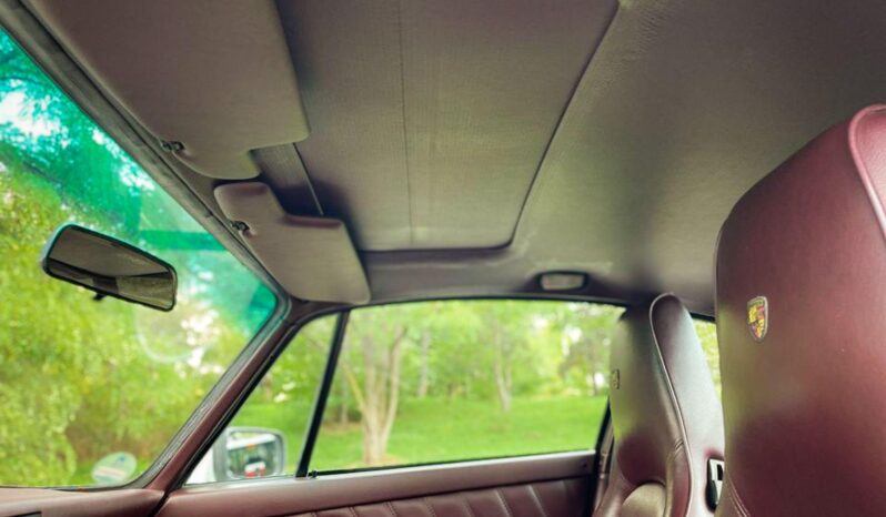 
								1987 Porsche 911 Carrera plné									