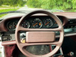 
										1987 Porsche 911 Carrera plné									