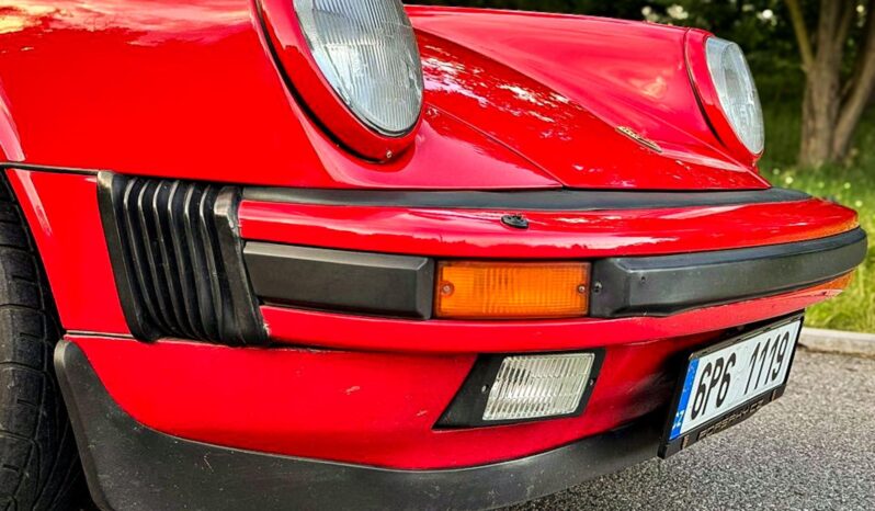 
								1988 Porsche 911 Carrera plné									
