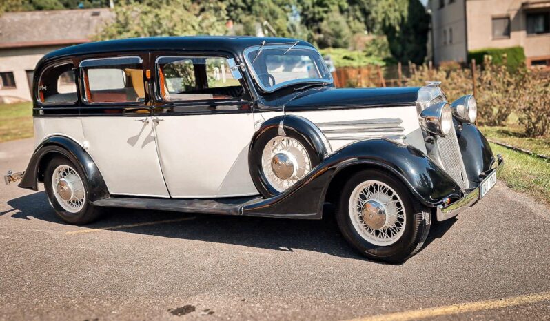 
								1935 Vauxhall BXL plné									