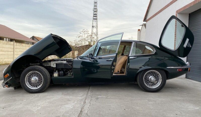 
								1973 Jaguar E-Type plné									