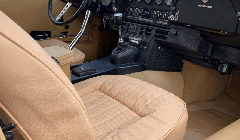 
								1973 Jaguar E-Type plné									