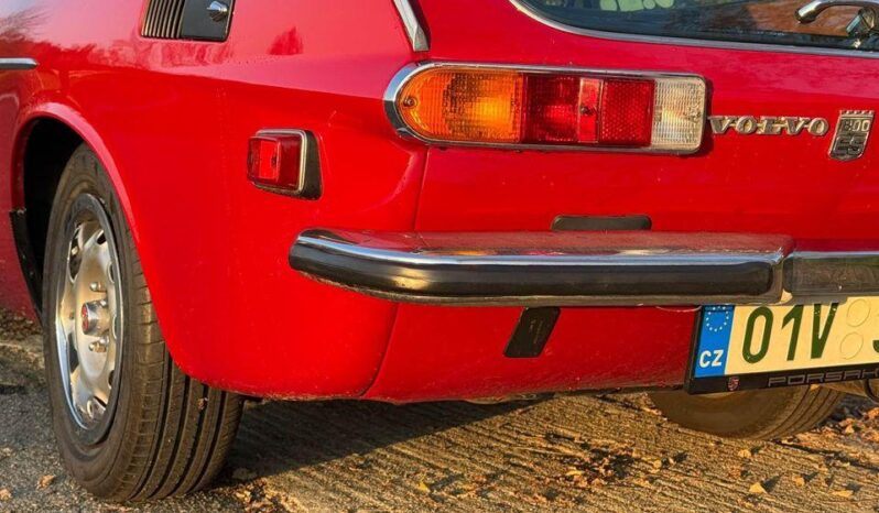 
								1973 Volvo 1800 ES plné									