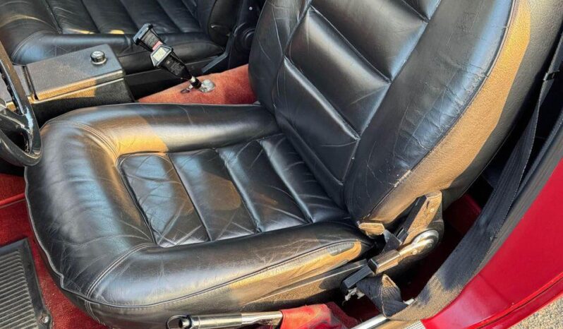 
								1973 Volvo 1800 ES plné									