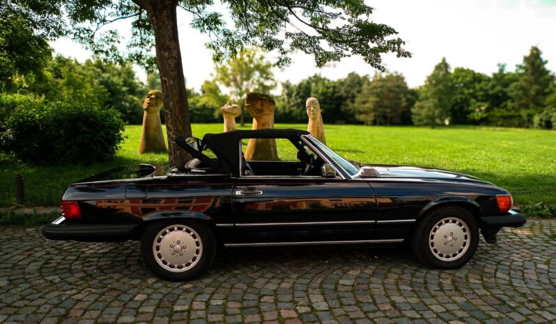 
								1986 Mercedes 560 SL plné									
